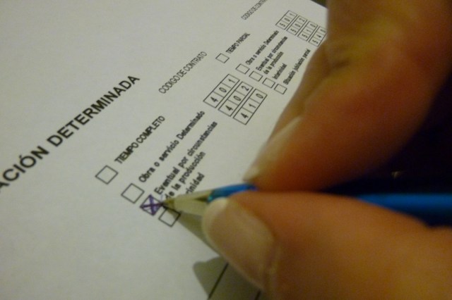 EL CONTRATO EVENTUAL POR CIRCUNSTANCIAS DE LA PRODUCCIÓN