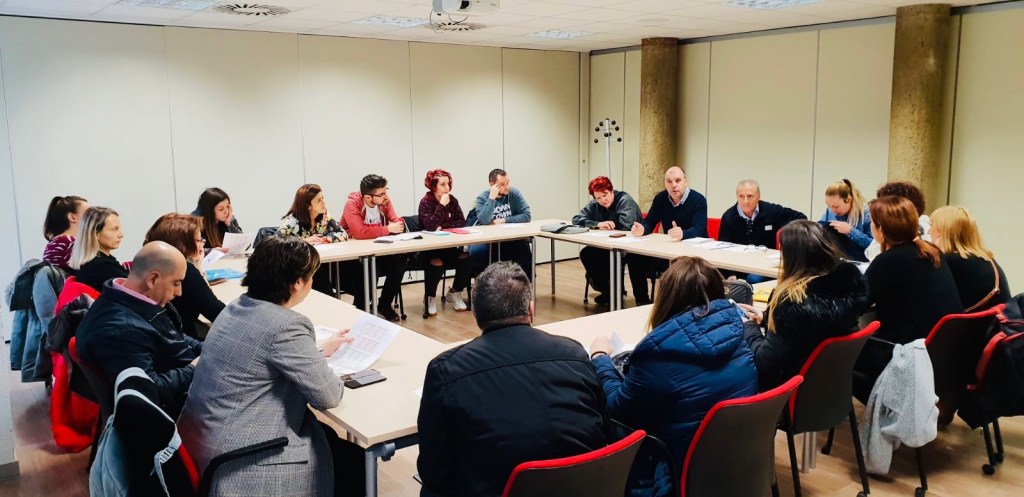 El preacuerdo en el Convenio del Comercio Textil obtiene el apoyo mayoritario.